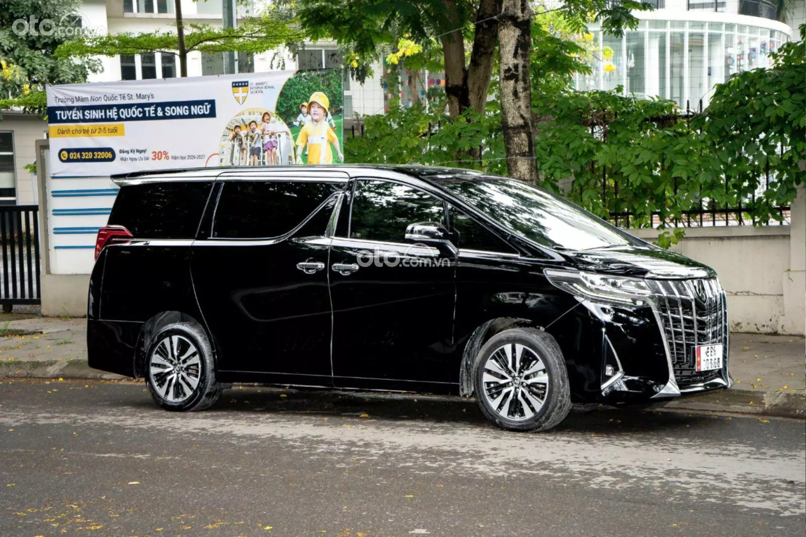 2020 Toyota Alphard Executive Lounge