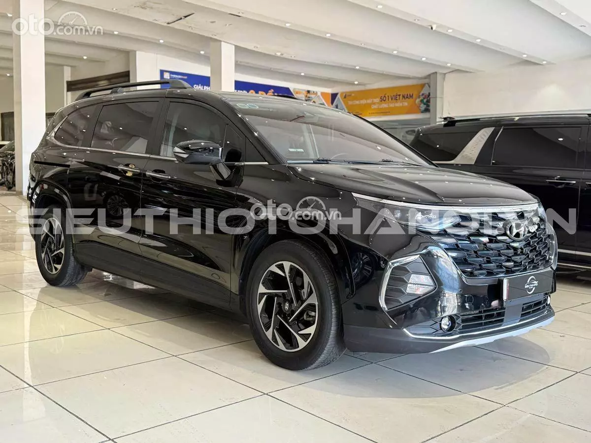 2023 Hyundai Custin