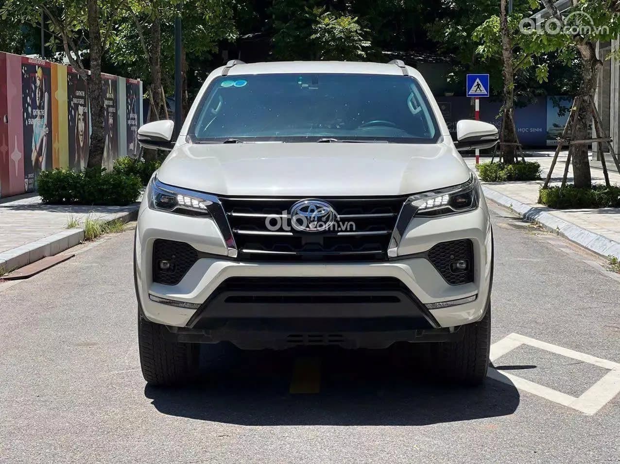 2021 Toyota Fortuner 2.7 V 4X2 AT