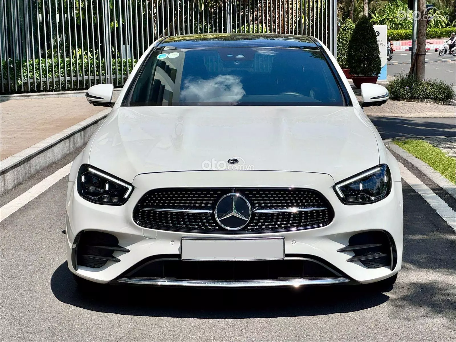 2021 Mercedes-Benz E300 AMG