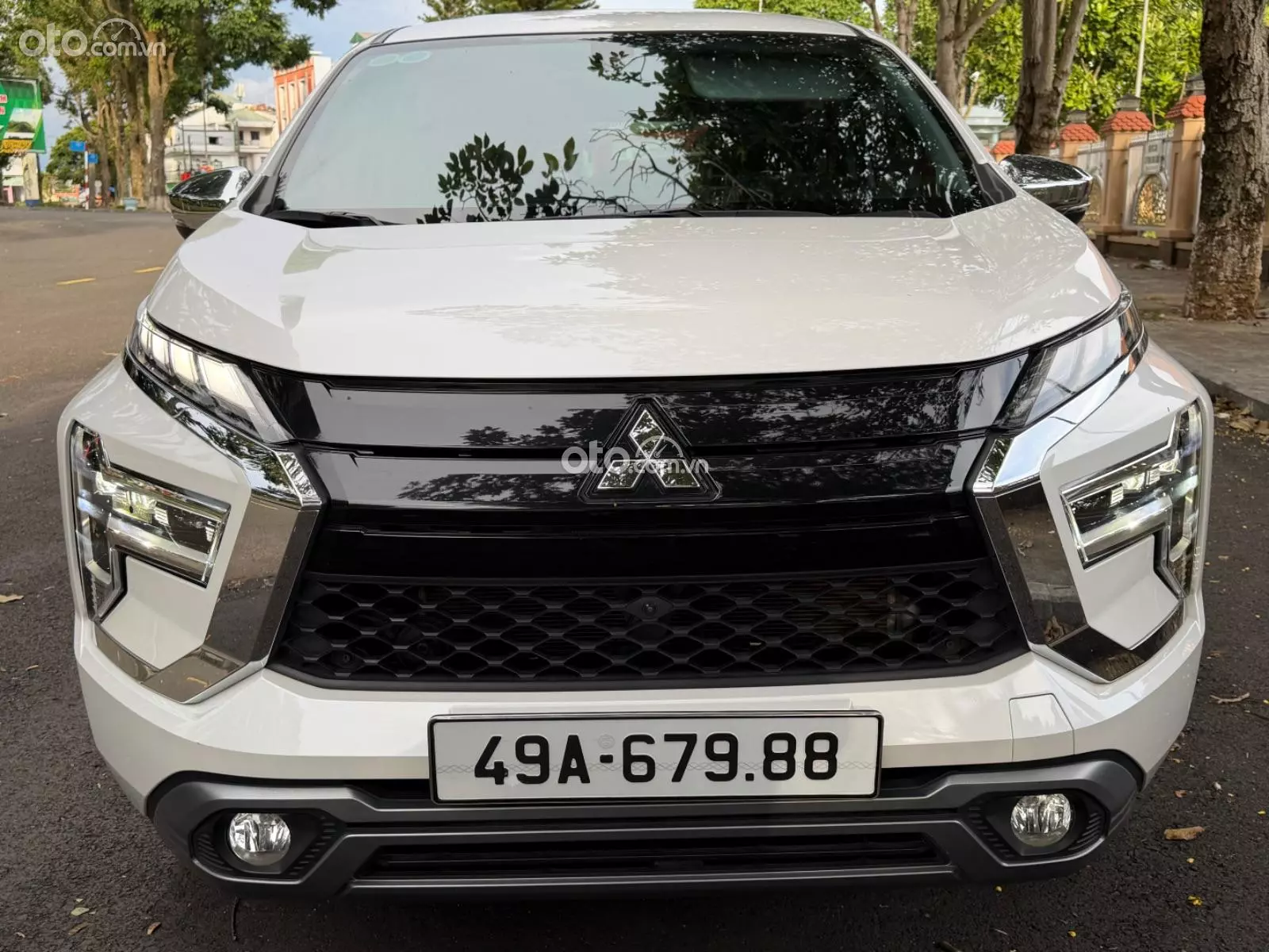 2024 Mitsubishi Xpander AT Premium