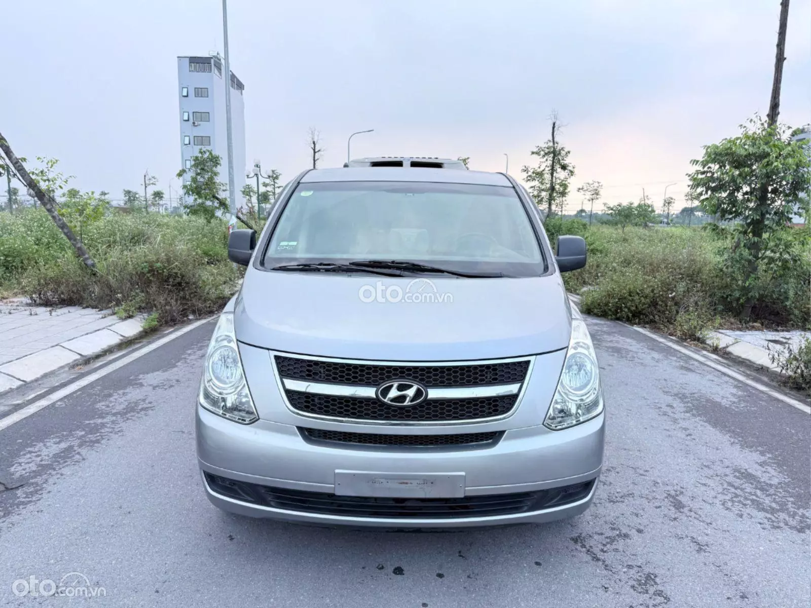 2012 Hyundai Grand Starex 2.4 AT