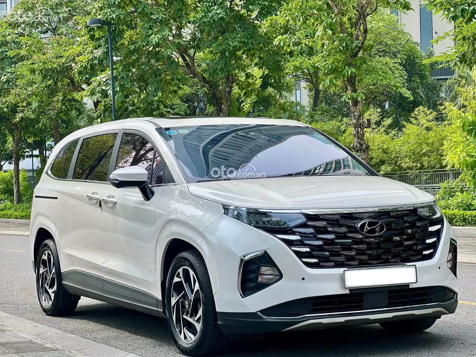 2023 Hyundai Custin 2.0T-GDi Cao cấp