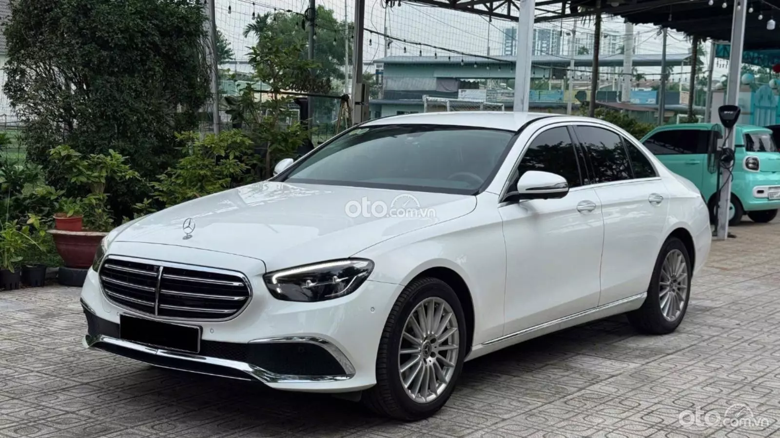 2023 Mercedes-Benz E200 Exclusive V1