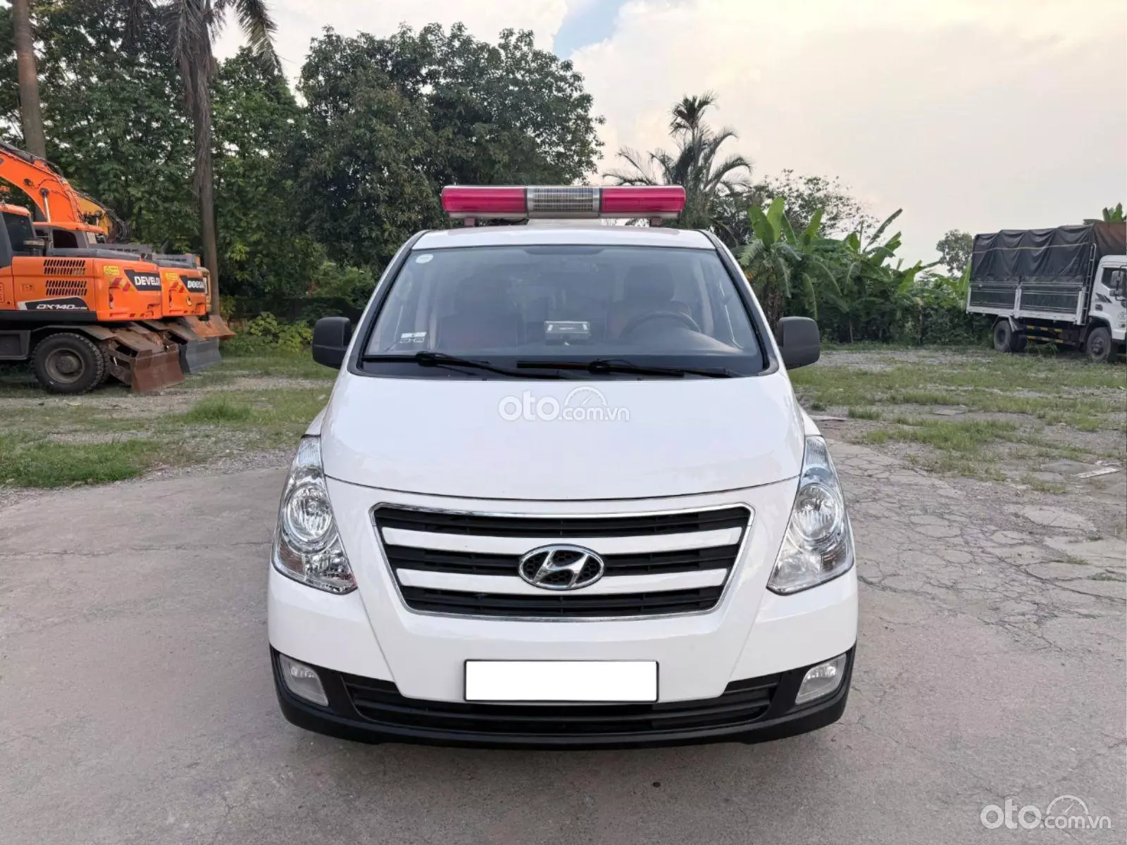 2017 Hyundai Grand Starex 2.5 MT