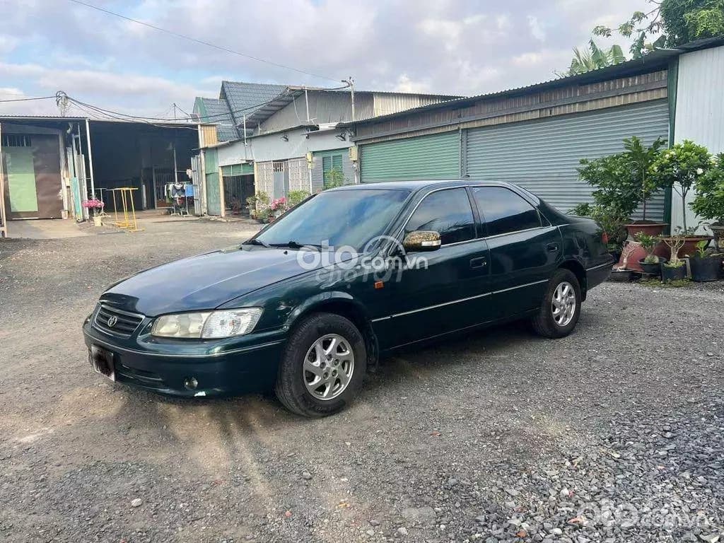 2000 Toyota Camry