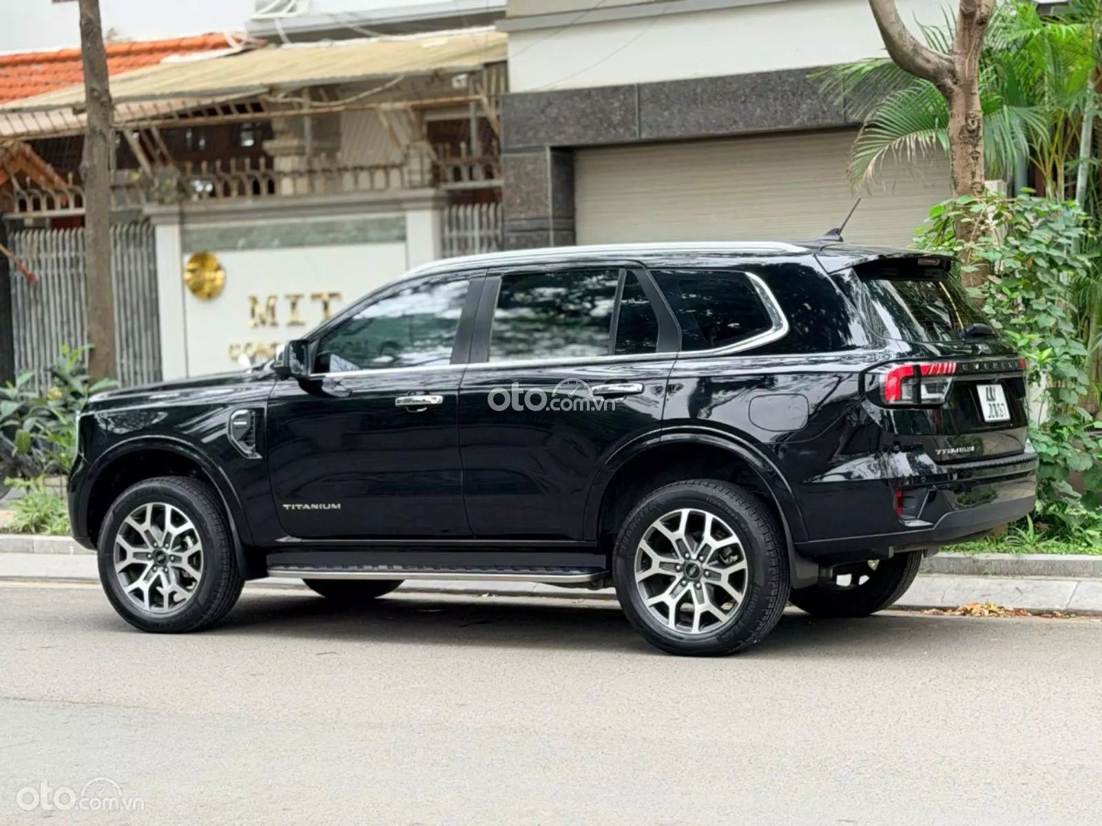 2023 Ford Everest Titanium 2.0 AT 4x2 - ảnh nhỏ 2