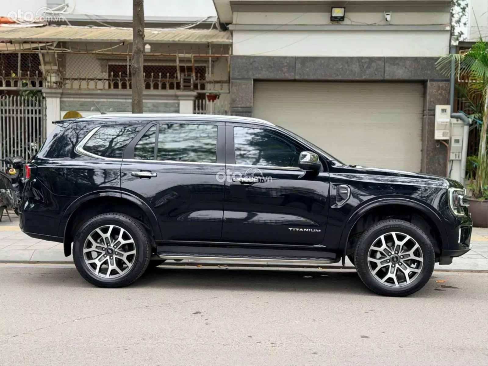 2023 Ford Everest Titanium 2.0 AT 4x2 - ảnh nhỏ 4