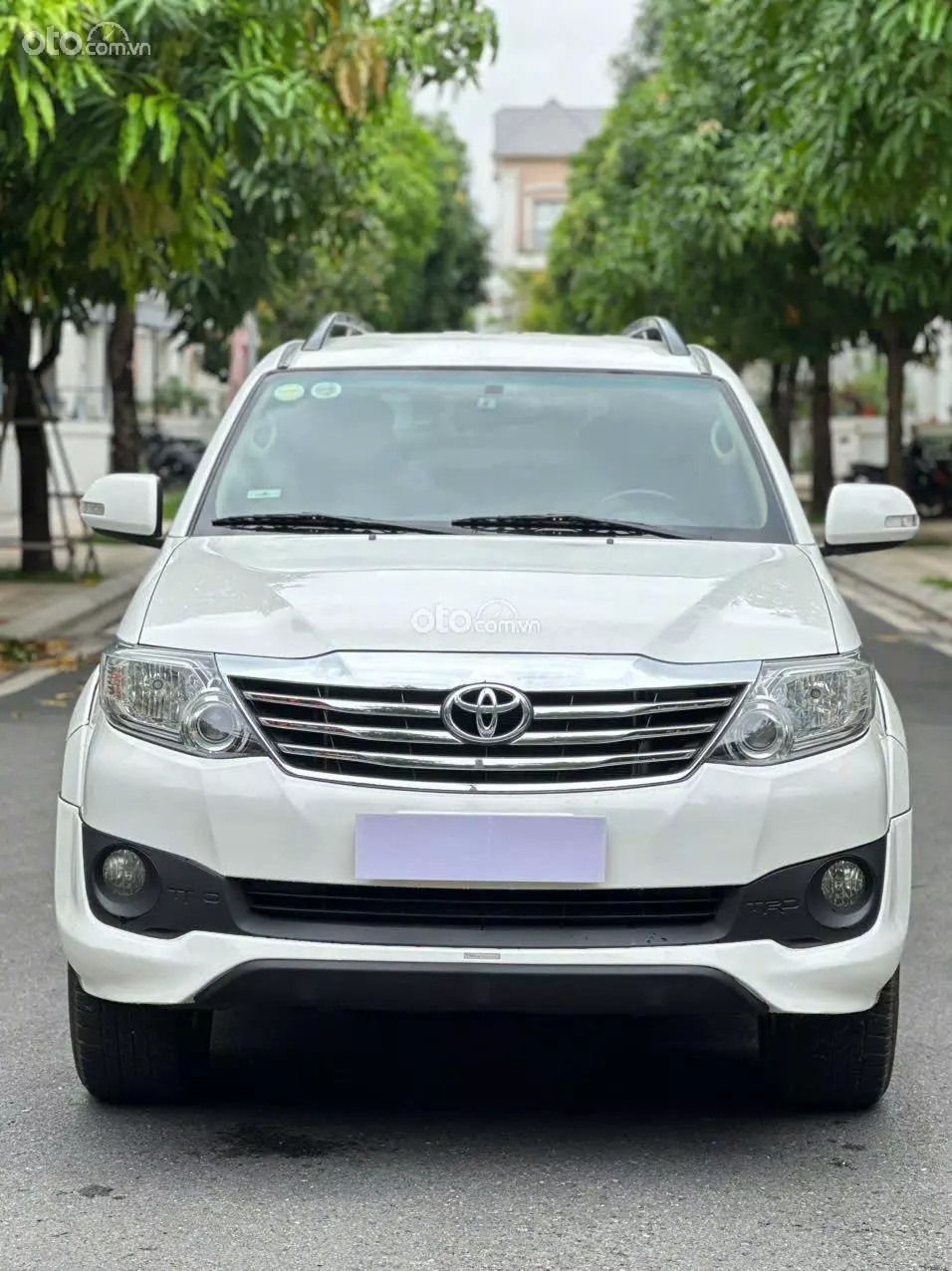 2014 Toyota Fortuner 2.7V TRD 4x2