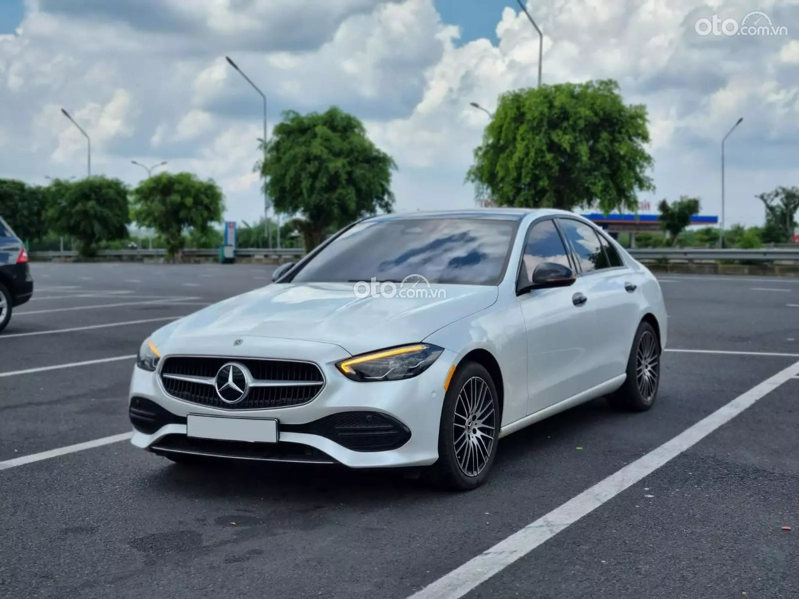 2022 Mercedes-Benz C200 Avantgarde Plus - ảnh nhỏ 2