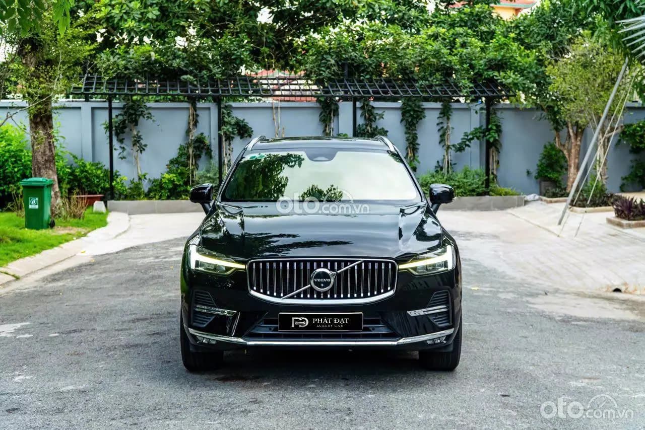 2022 Volvo XC60 B6 AWD Inscription