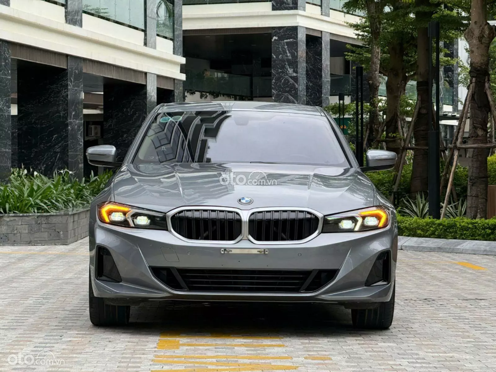 2023 BMW 320i Sport Line