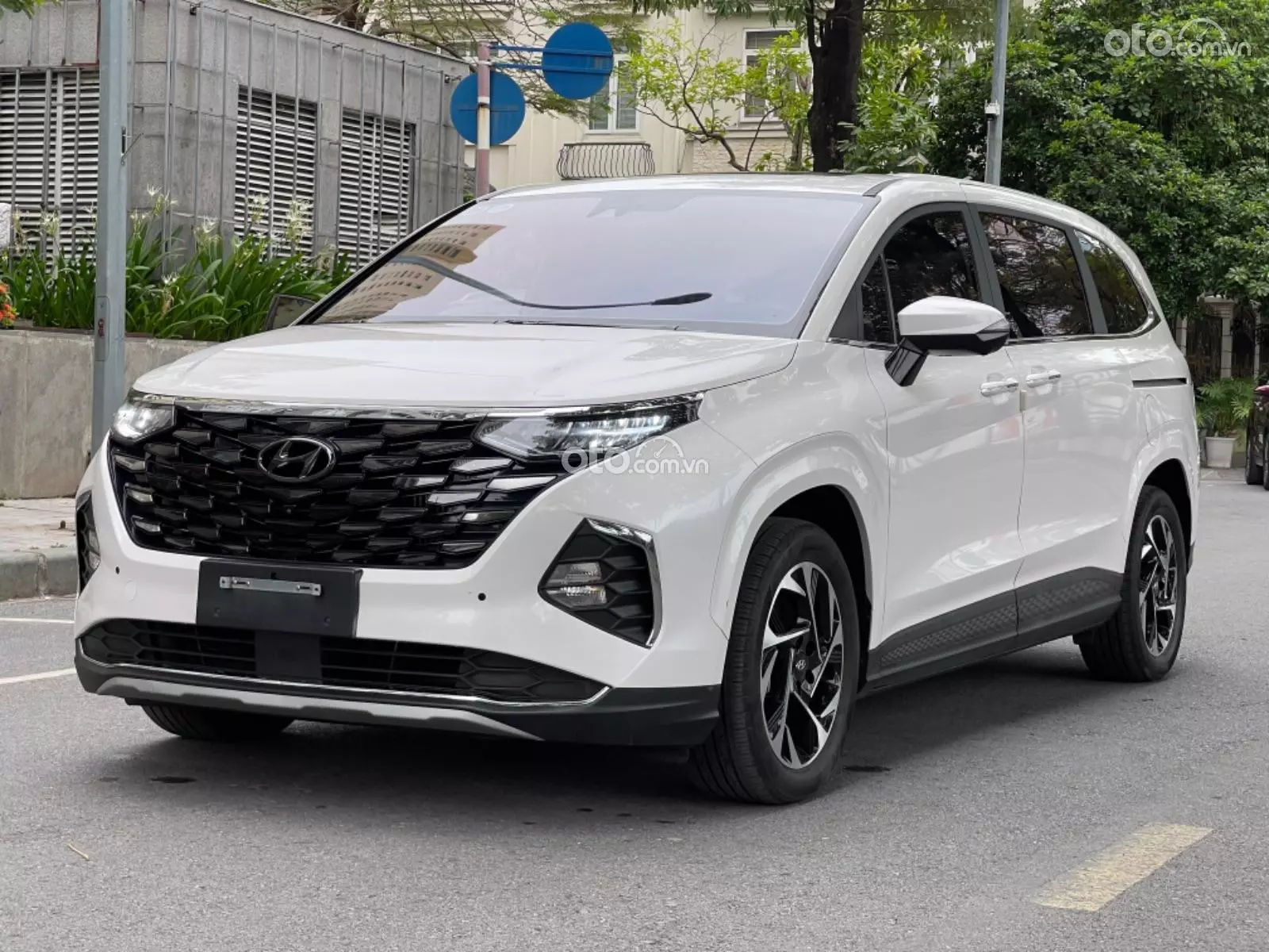 2023 Hyundai Custin 2.0T-GDi Cao cấp