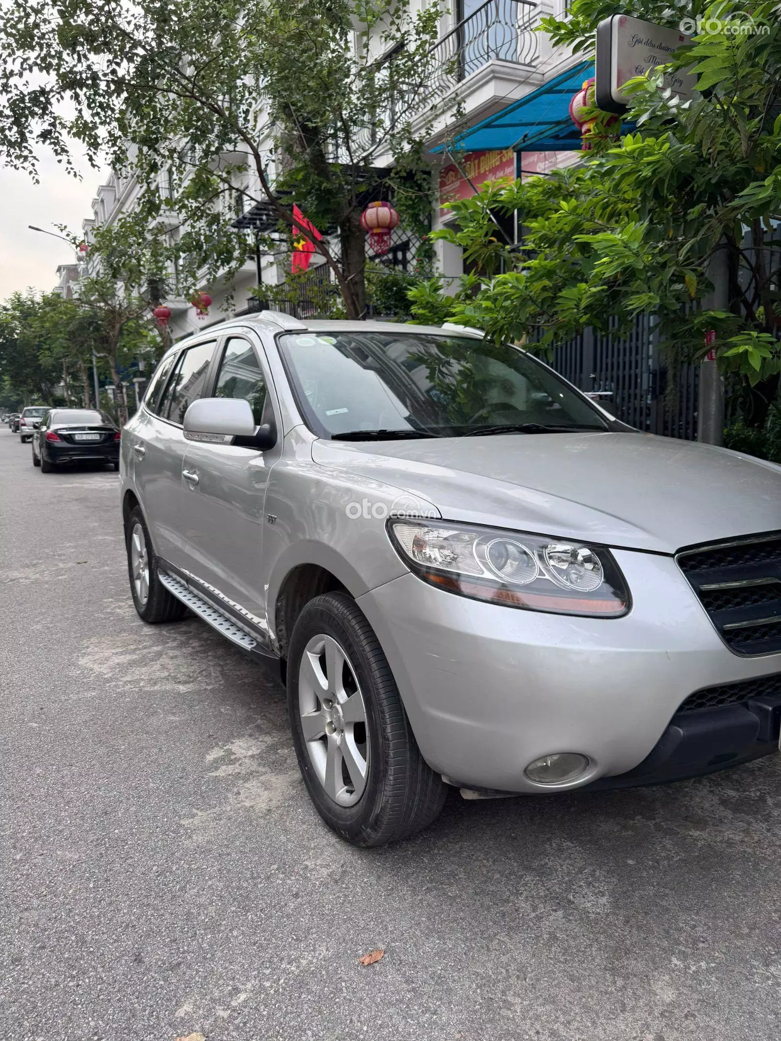 2009 Hyundai Santa Fe - Image 1