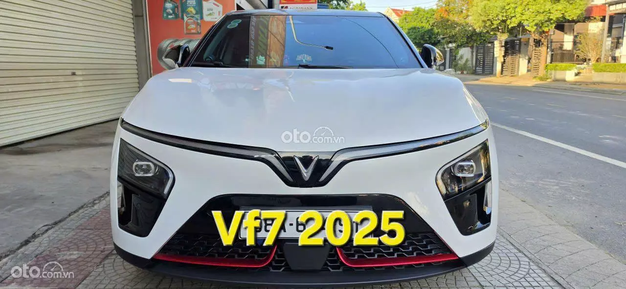 2025 VinFast VF7