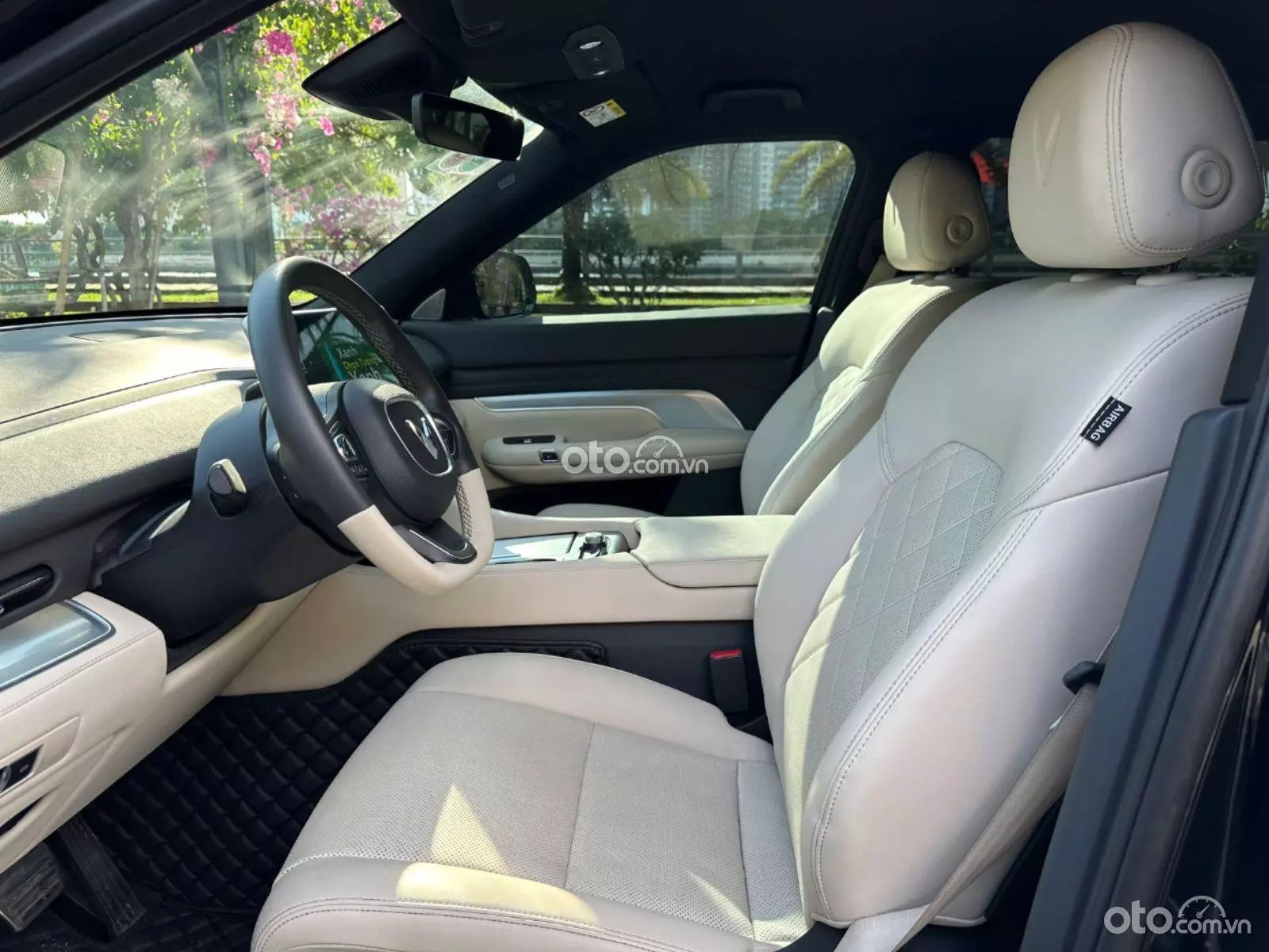 Thumbnail 10