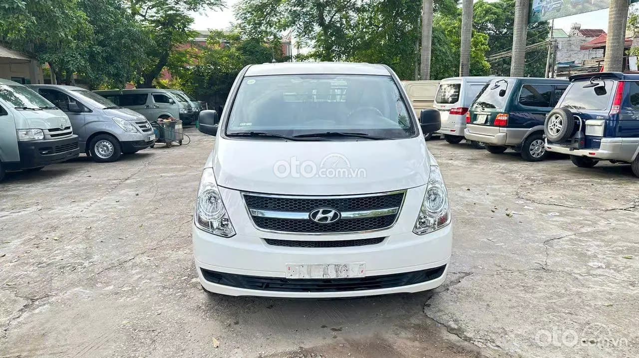 2015 Hyundai Grand Starex 2.5 MT