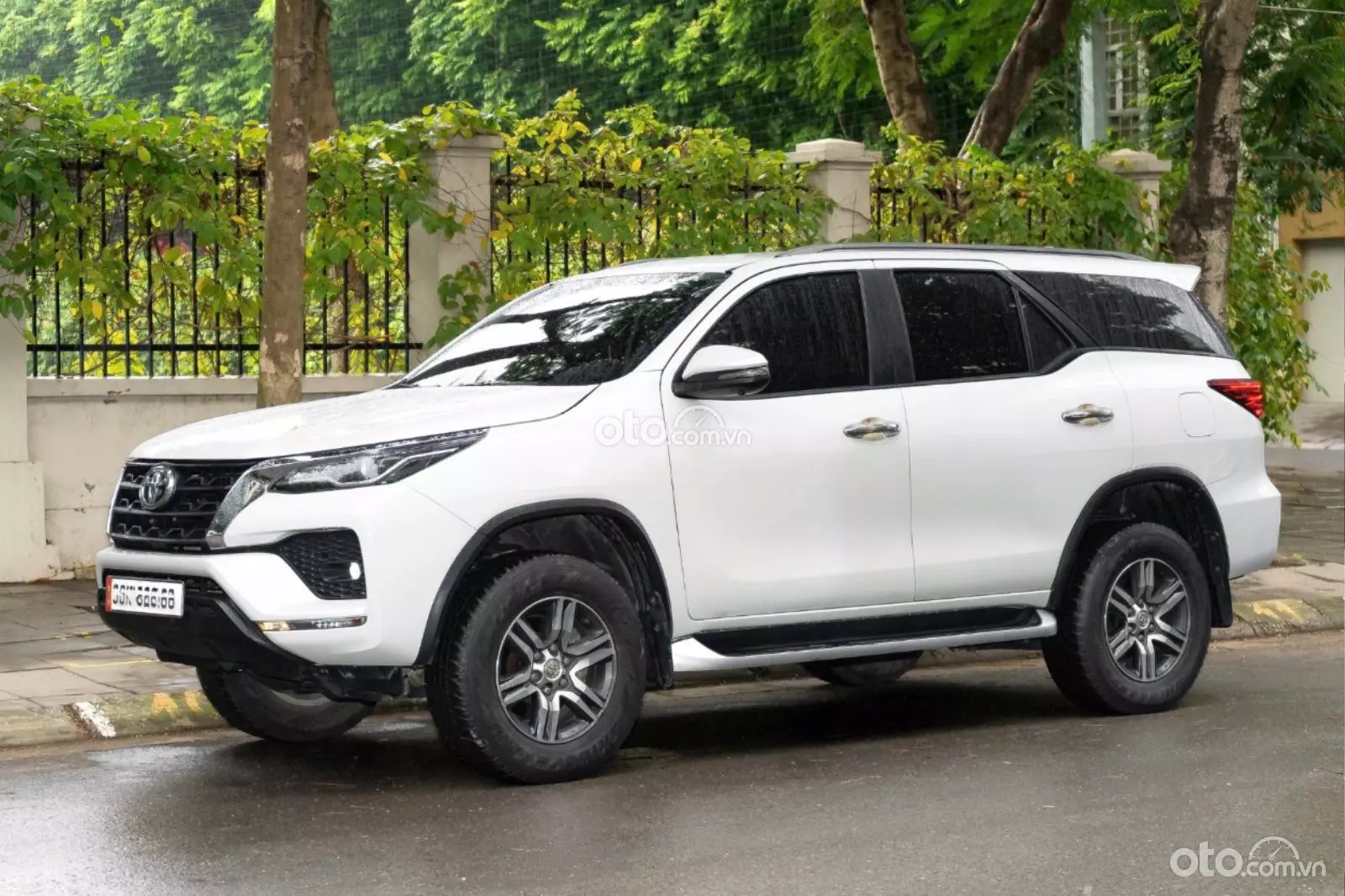 2022 Toyota Fortuner 2.4G 4x2 AT - ảnh nhỏ 2
