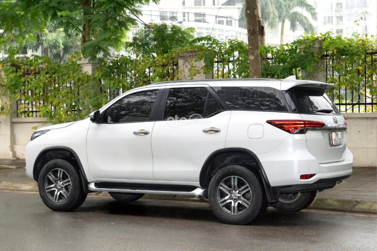 2022 Toyota Fortuner 2.4G 4x2 AT - ảnh nhỏ 4