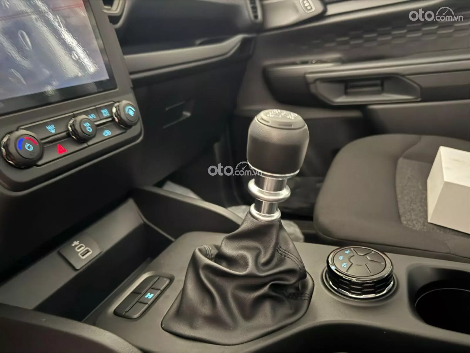 2025 Ford Ranger XLS 2.0L 4x2 AT - ảnh nhỏ 5