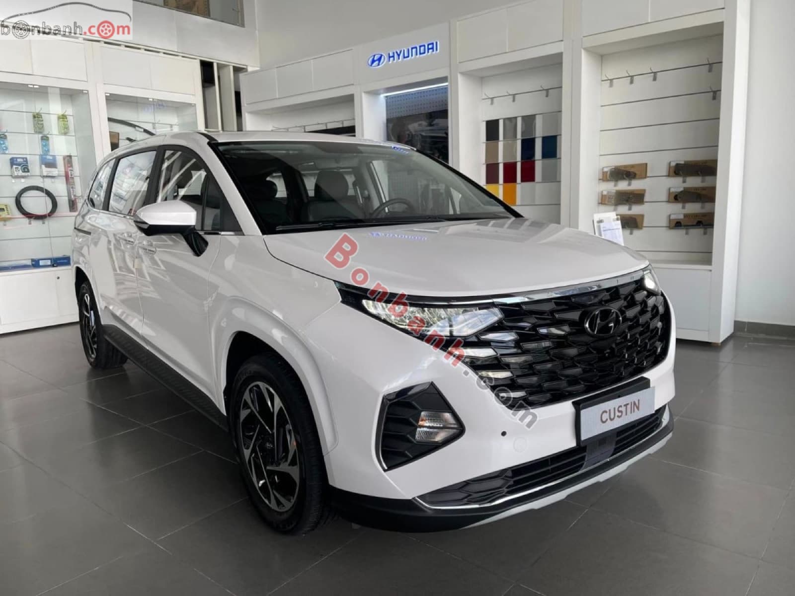 2026 Hyundai Custin Cao Cấp 2.0T