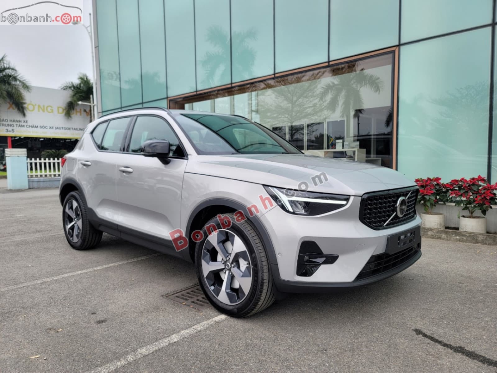 2025 Volvo XC40 Ultra B5 AWD
