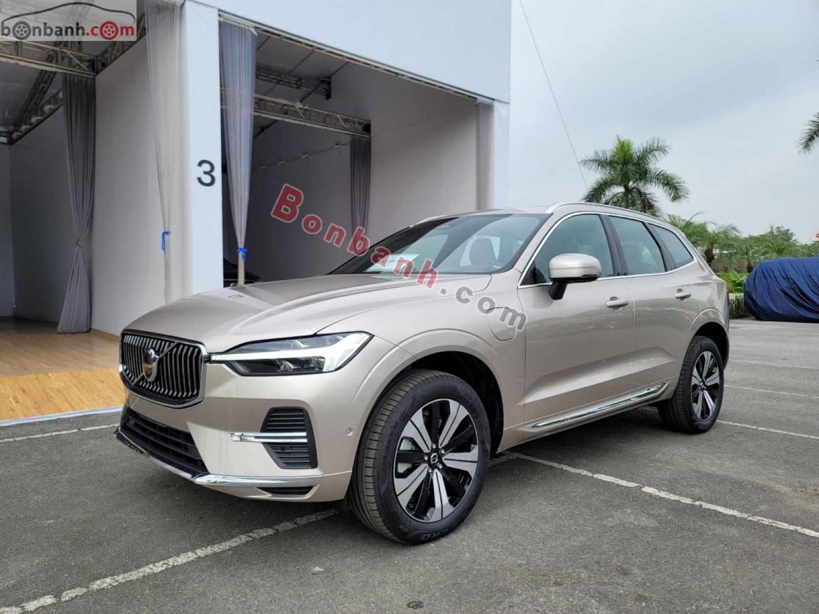 2025 Volvo XC60 Recharge Ultimate T8 AWD