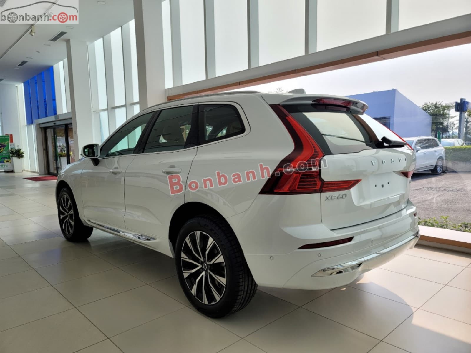 2025 Volvo XC60 Ultra B6 AWD - ảnh nhỏ 3