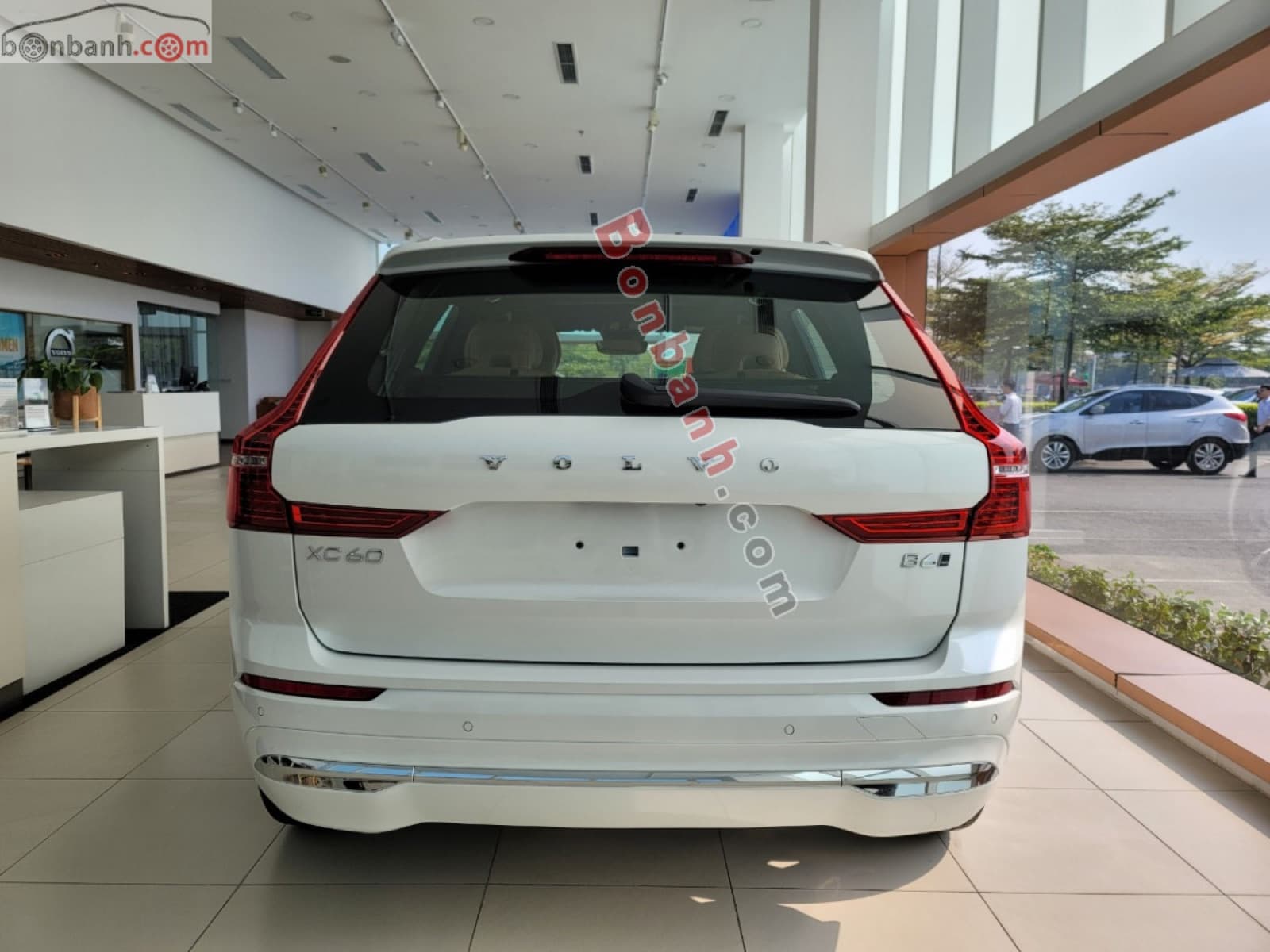 2025 Volvo XC60 Ultra B6 AWD - ảnh nhỏ 4