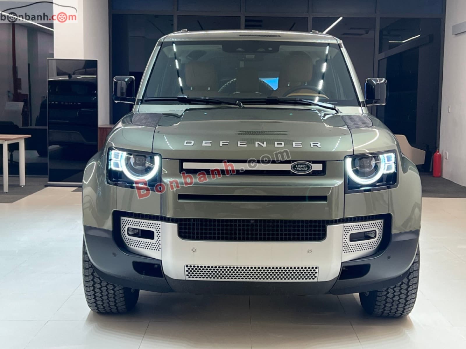 2025 Land Rover Defender 110 SE P300 2.0 AT