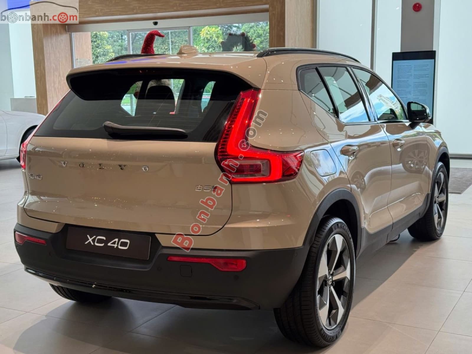 2025 Volvo XC40 Ultra B5 AWD - ảnh nhỏ 4