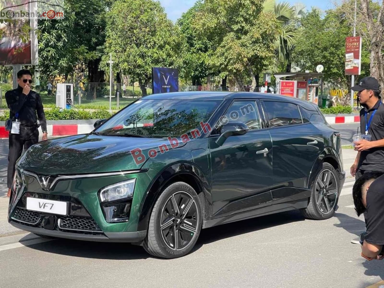 2026 VinFast VF7 Plus AWD