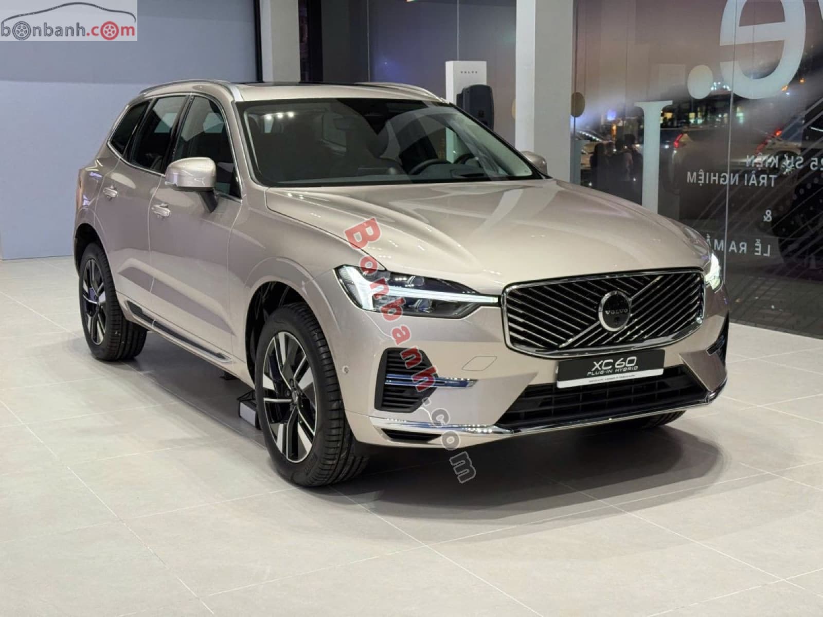 2025 Volvo XC60 Plug-in Hybrid Ultra T8 AWD