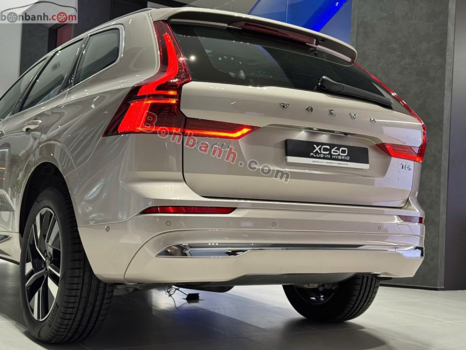 2025 Volvo XC60 Plug-in Hybrid Ultra T8 AWD - ảnh nhỏ 5