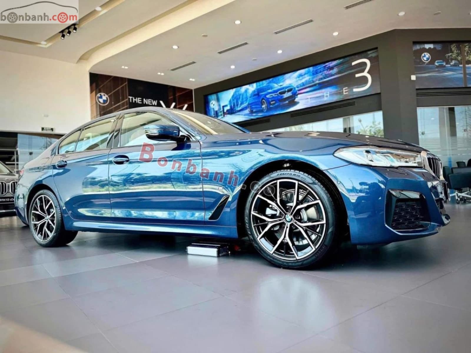 2023 BMW 5 Series 520i M Sport - ảnh nhỏ 2