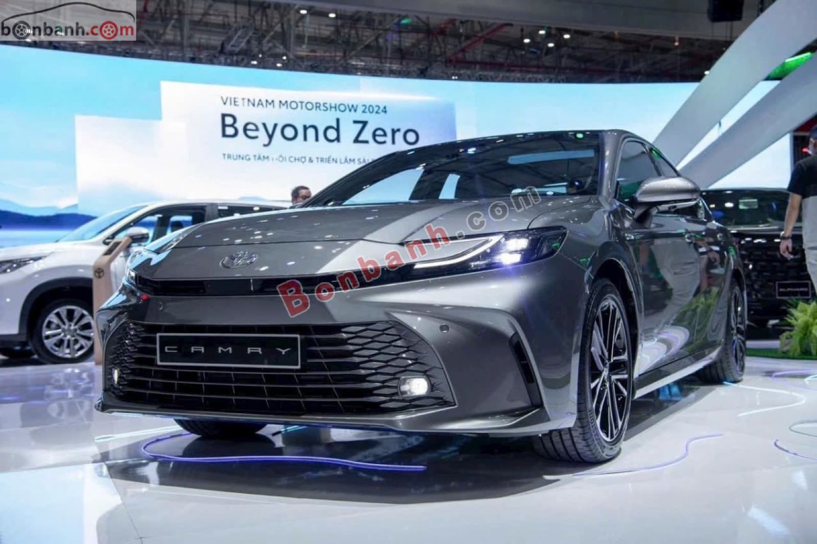 2026 Toyota Camry 2.5 HEV Top