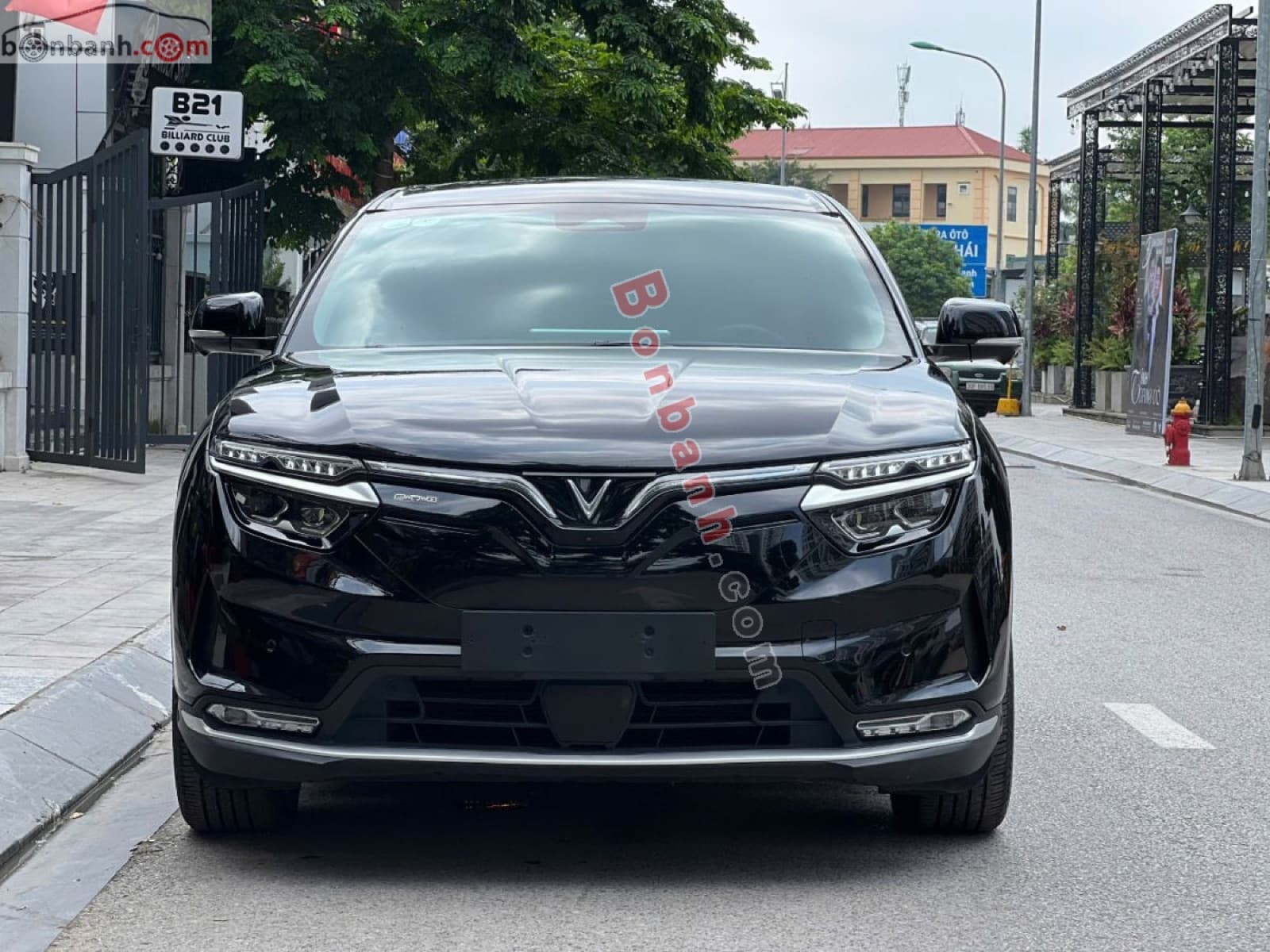 2023 VinFast VF8 Eco AWD
