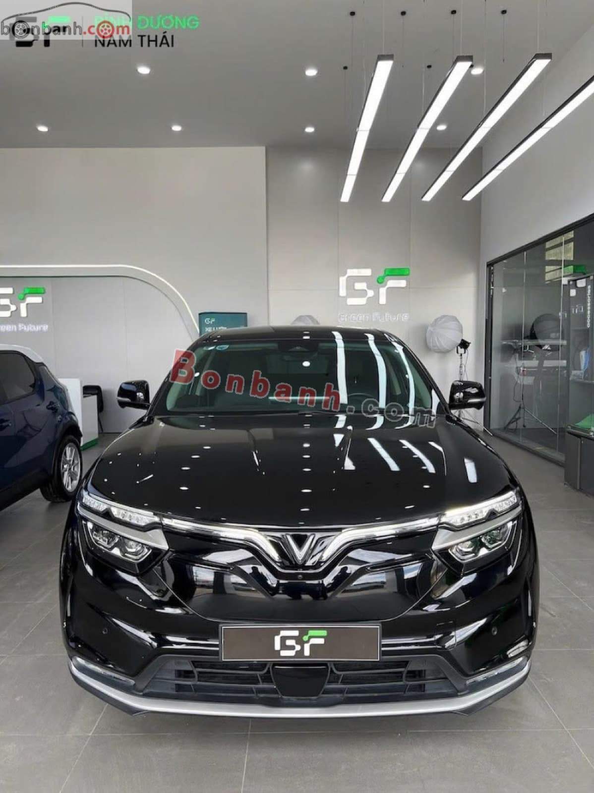 2023 VinFast VF8 Eco AWD