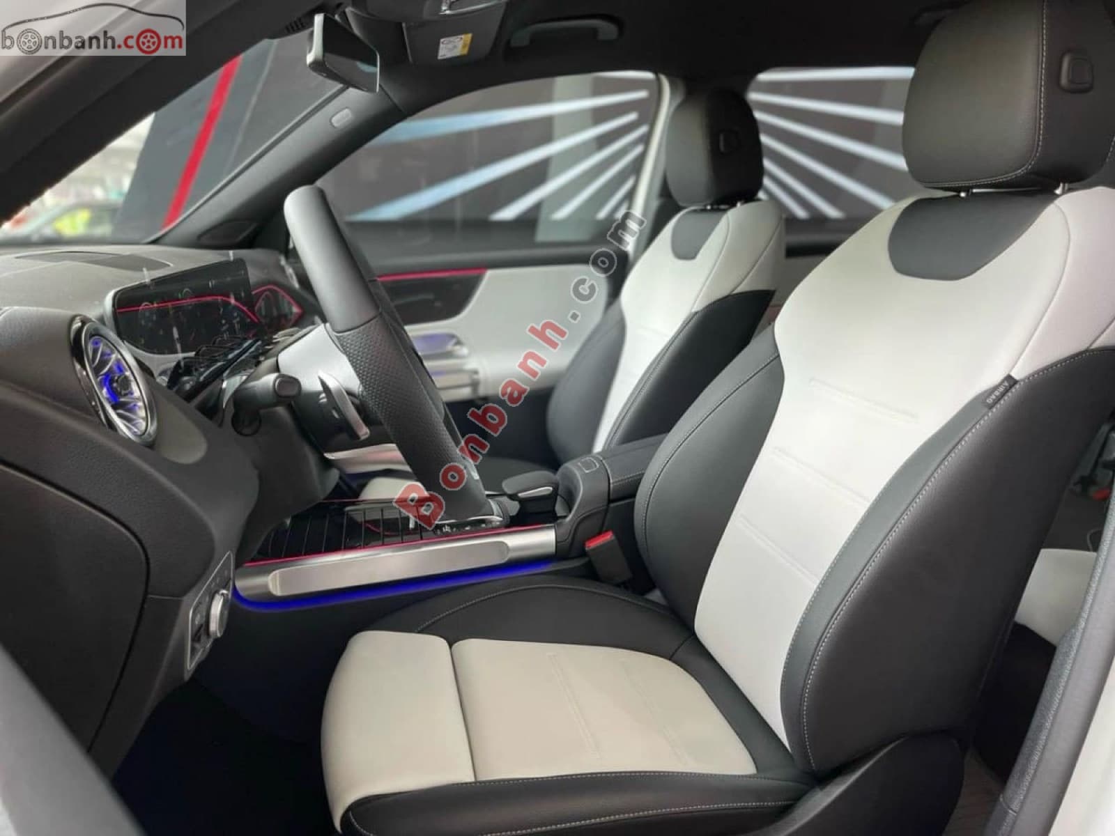 2025 Mercedes-Benz GLB 200 AMG - ảnh nhỏ 6