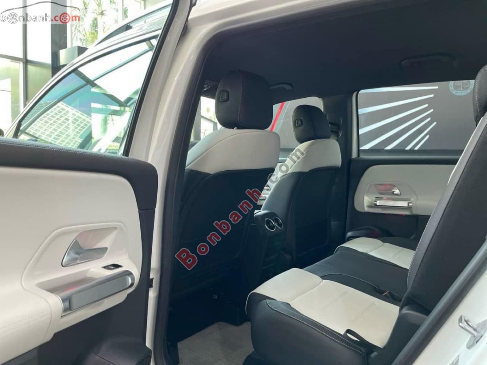 2025 Mercedes-Benz GLB 200 AMG - ảnh nhỏ 8