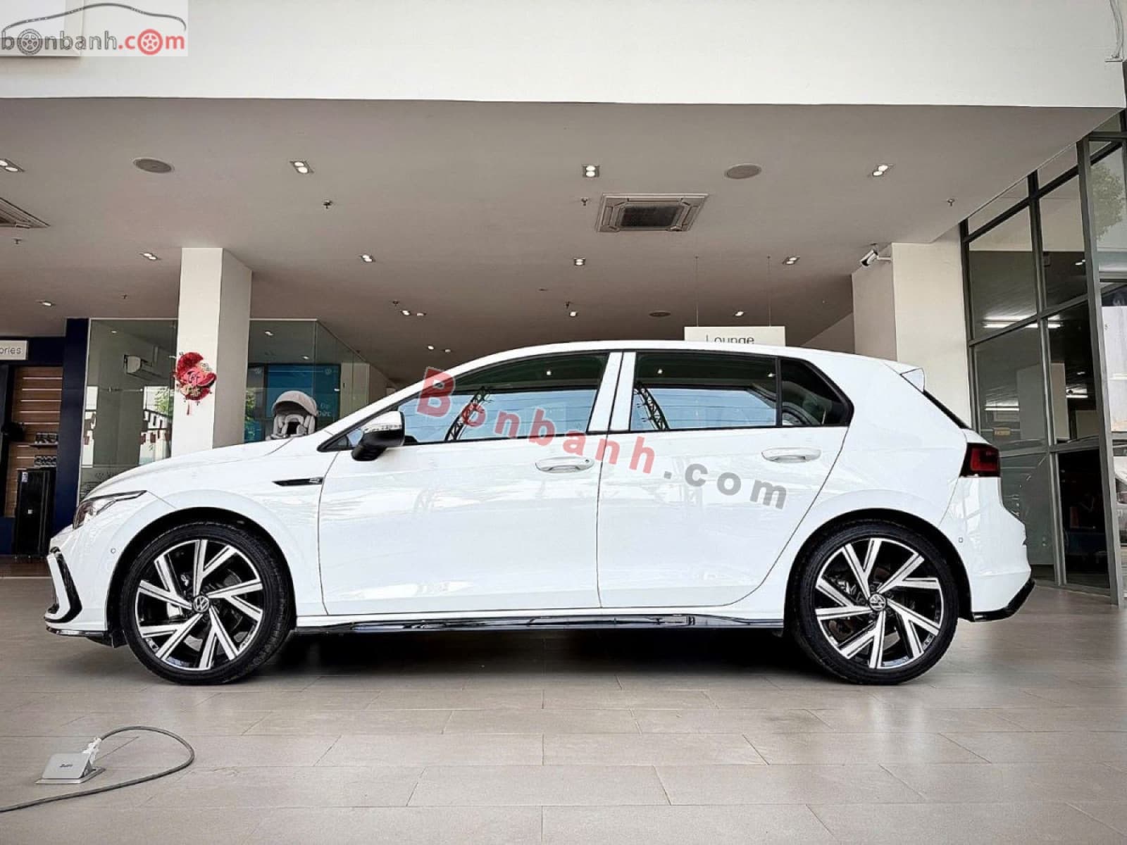 2025 Volkswagen Golf 1.5 eTSI R-Line