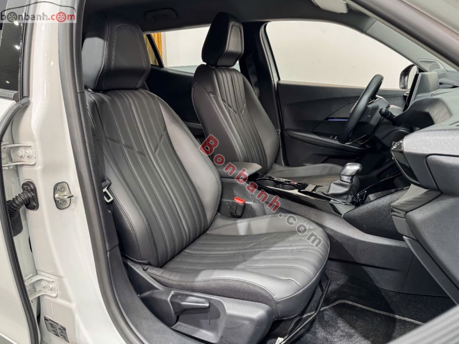 2023 Peugeot GT Line 1.2 AT - ảnh nhỏ 8