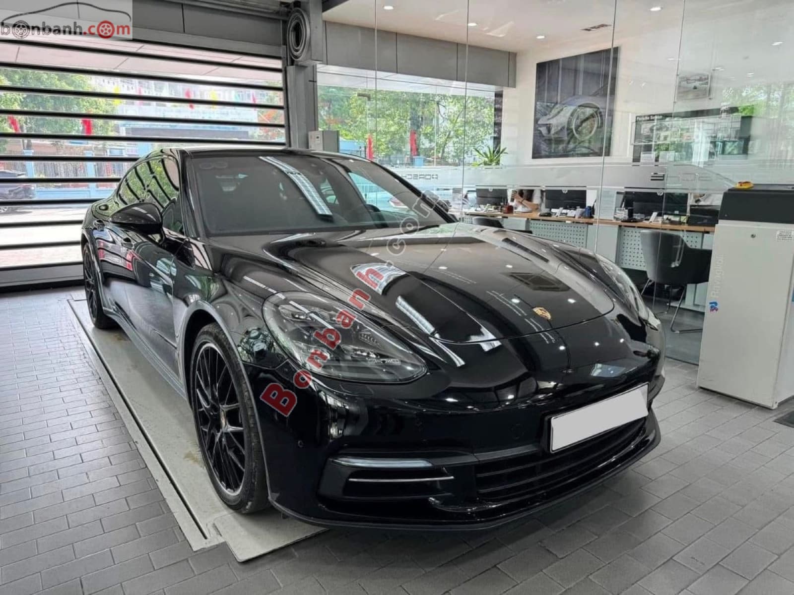 2019 Porsche Panamera 4 Executive