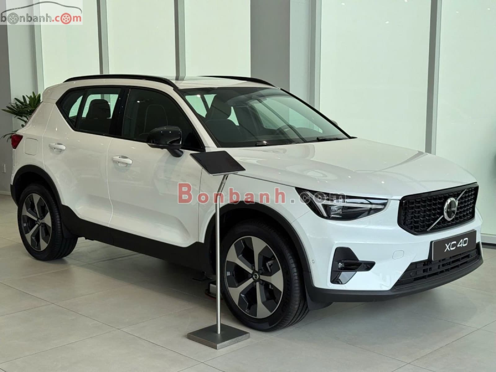 2025 Volvo XC40 Ultra B5 AWD