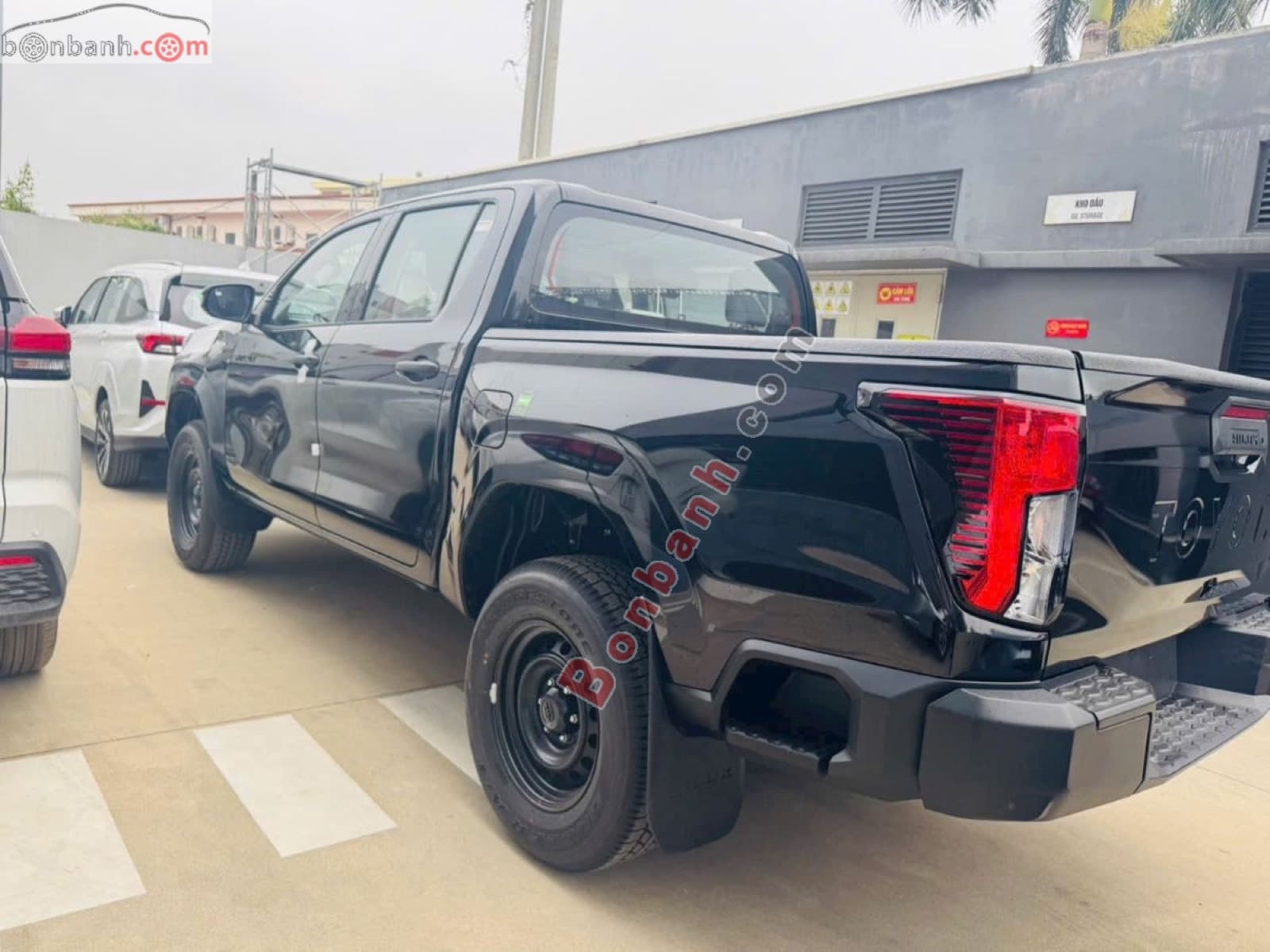 2026 Toyota Hilux Standard 2.8L 4x2 MT - ảnh nhỏ 5