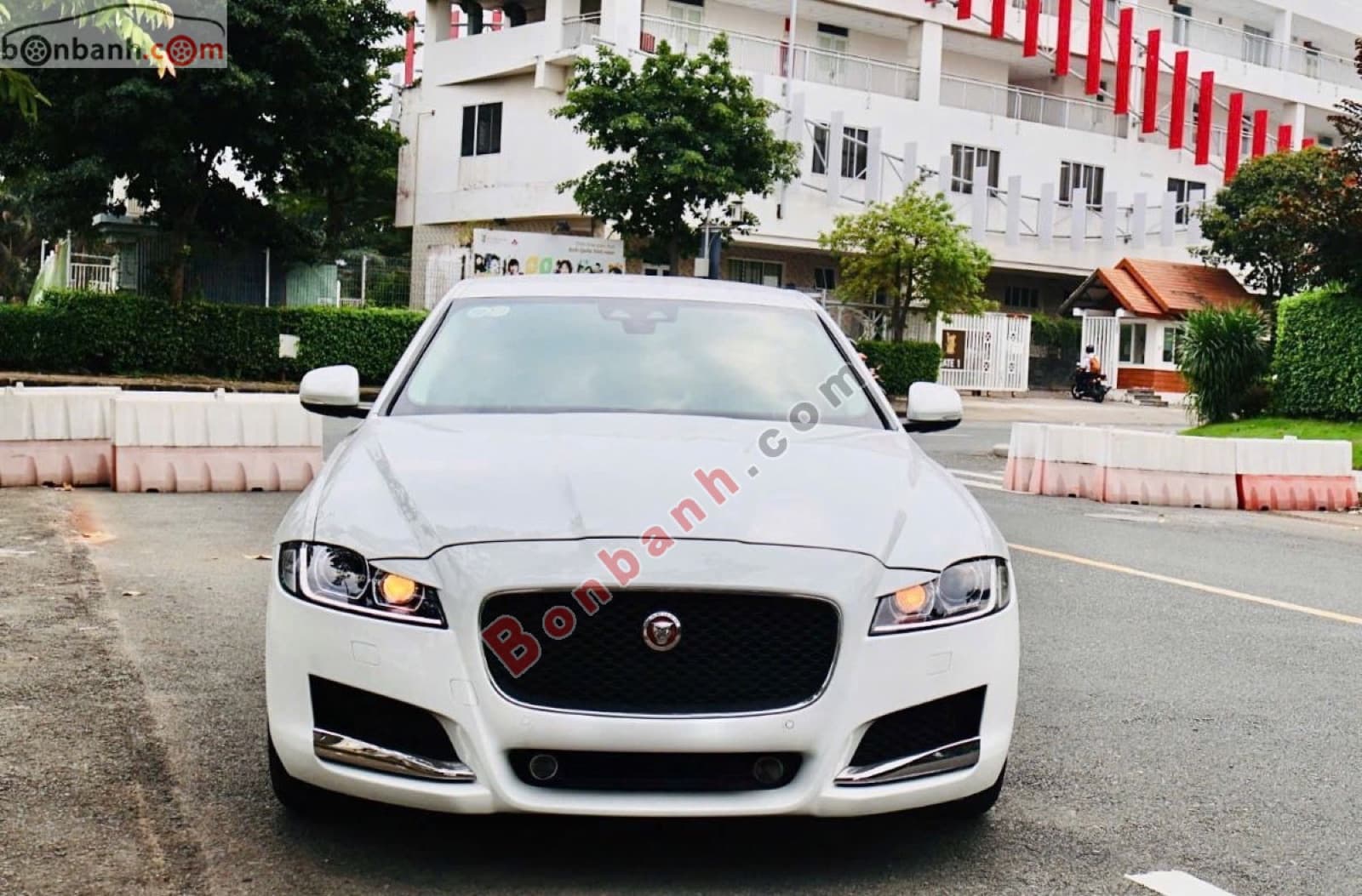 2016 Jaguar XF 2.0 AT