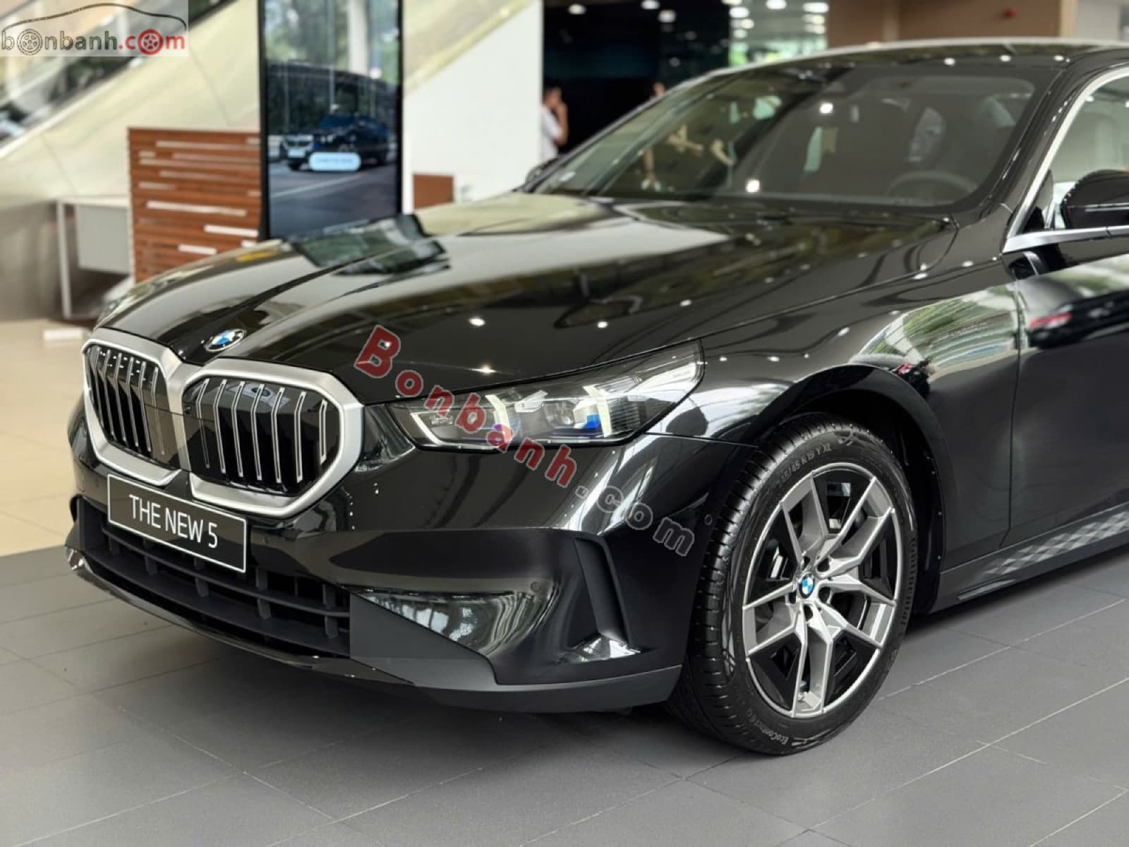 2026 BMW 5 Series 520i