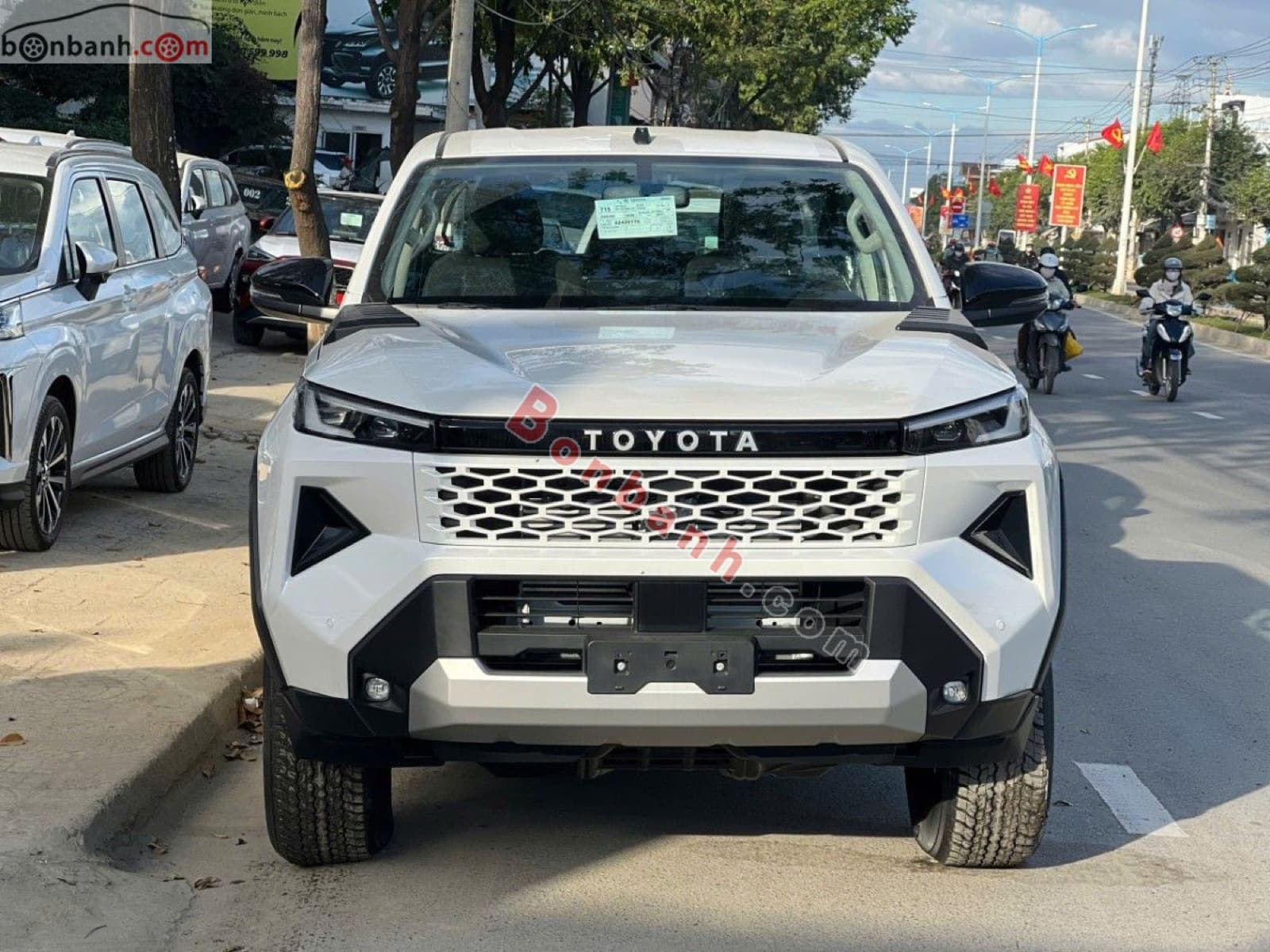 2026 Toyota Hilux Pro 2.8L 4x2 AT