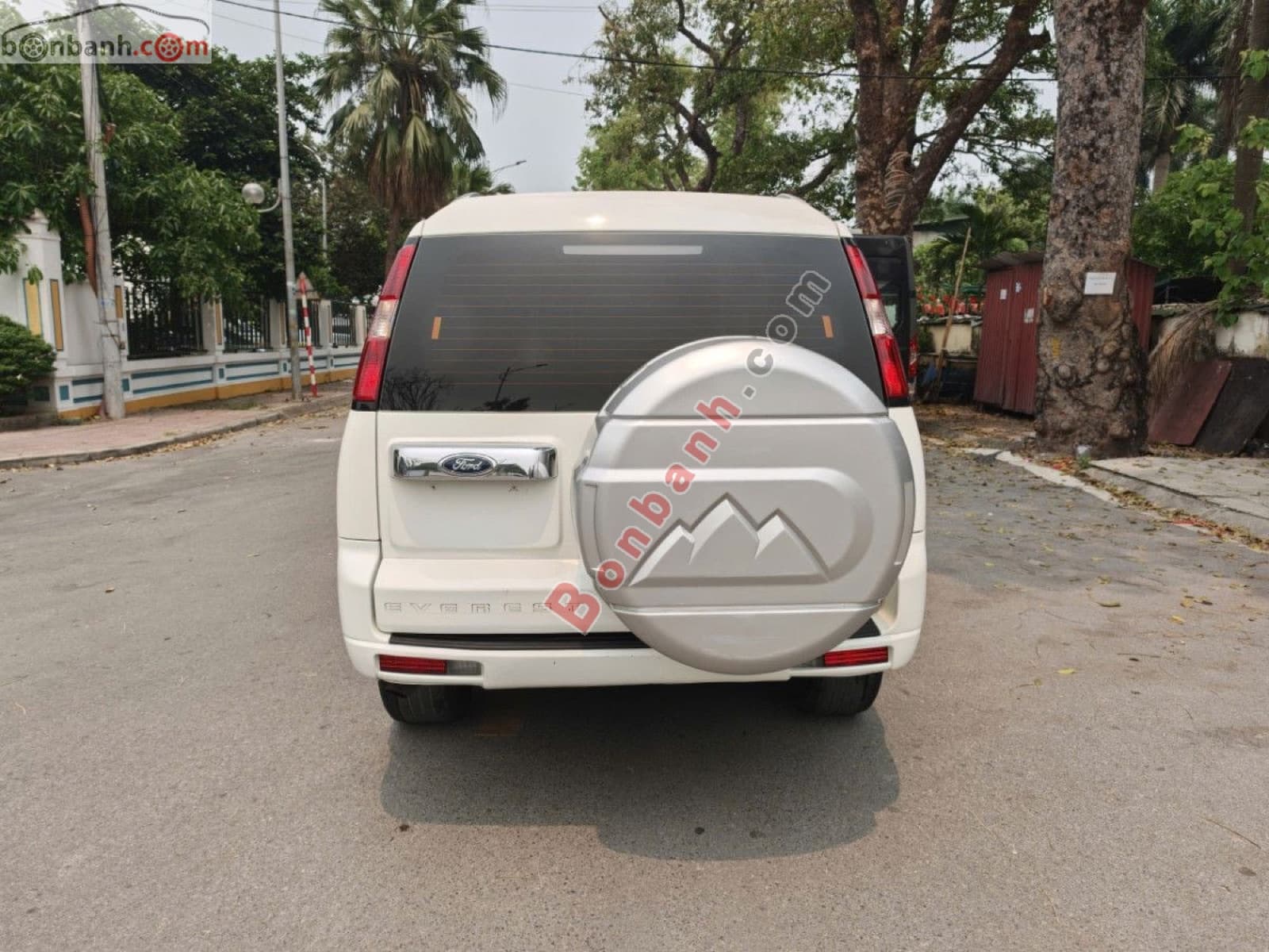 2014 Ford Everest 2.5L 4x2 MT - ảnh nhỏ 3