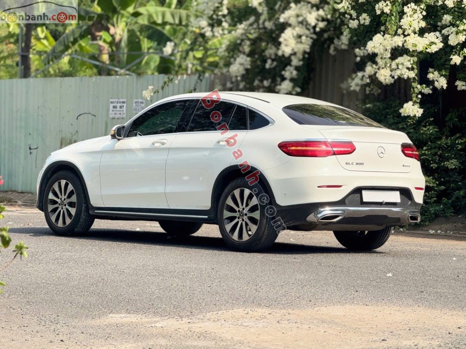 2019 Mercedes-Benz GLC 300 Coupe 4Matic - ảnh nhỏ 4